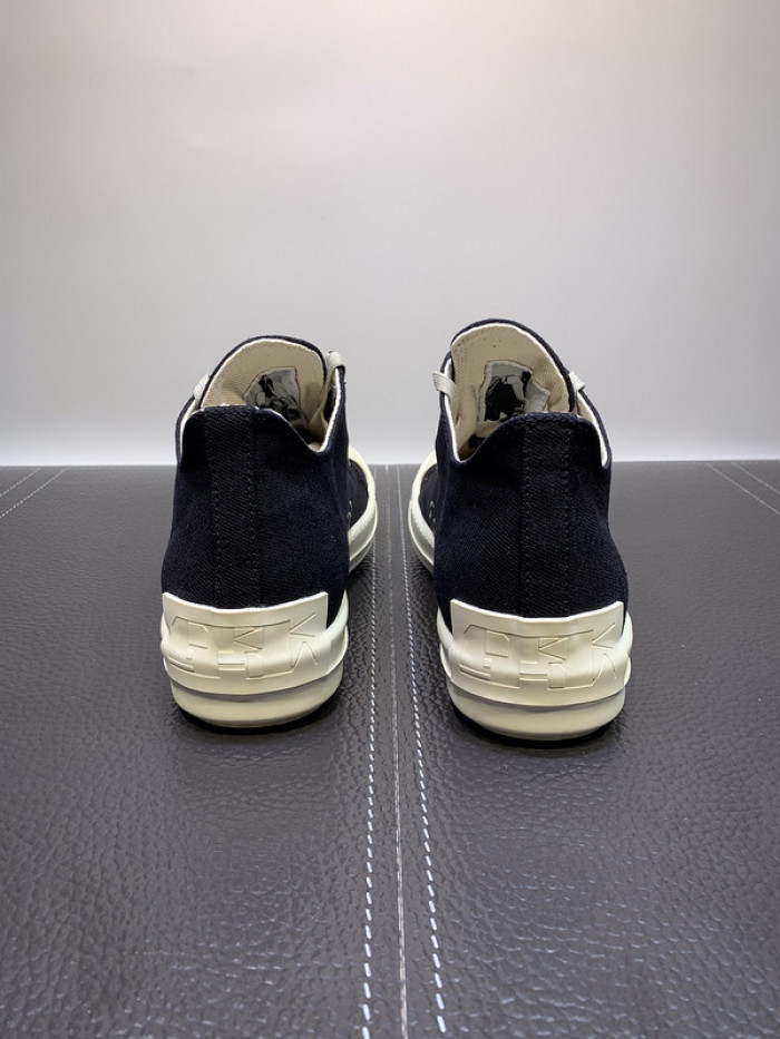 Rick Owen RO000001