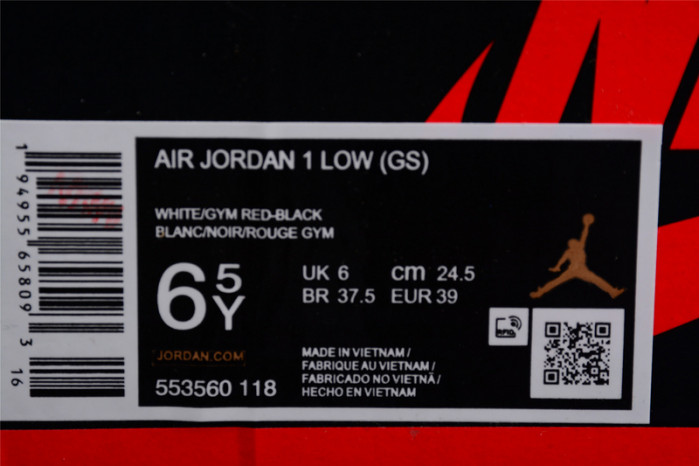 Air Jordan 1 Low “Chicago”
