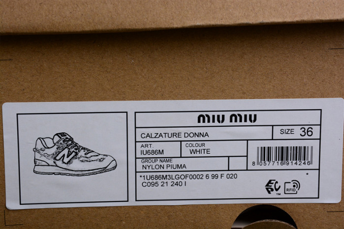 NEW BALANCE SNEAKER 010