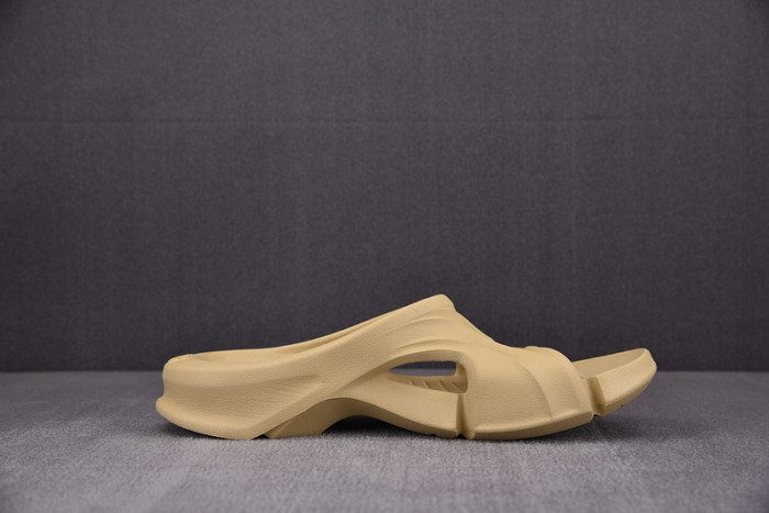 Balenciag* Sandal18