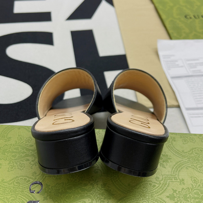 Gucc* Sandal 121