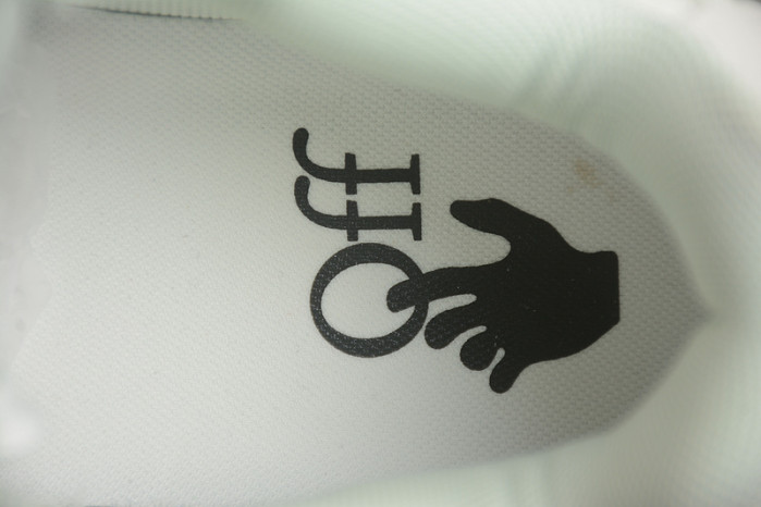 OFW SNEAKER
