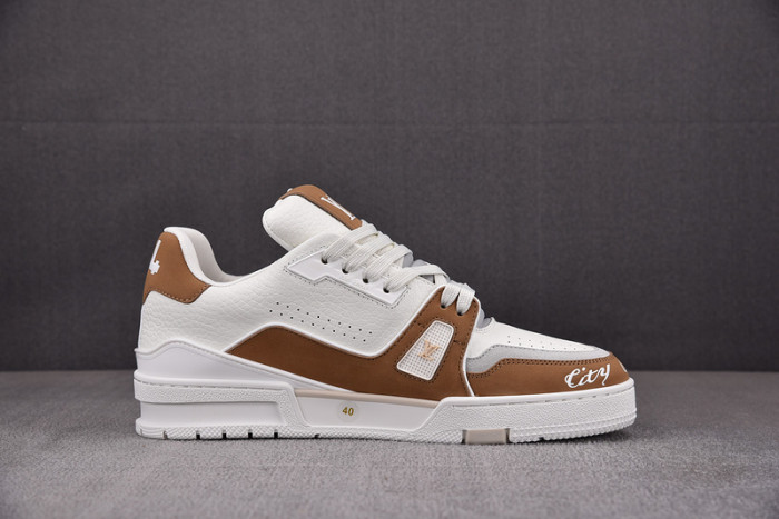 LV SNEAKER LV-000118