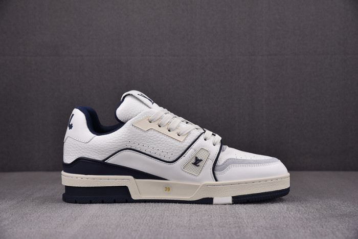 LV SNEAKER LV-000131