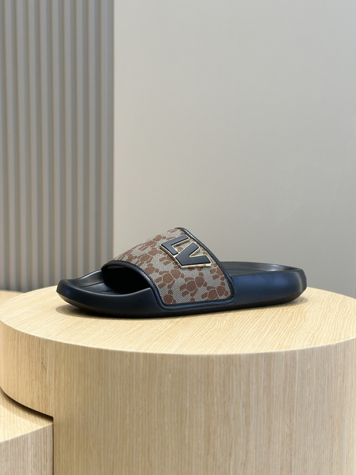 L&V SANDAL68