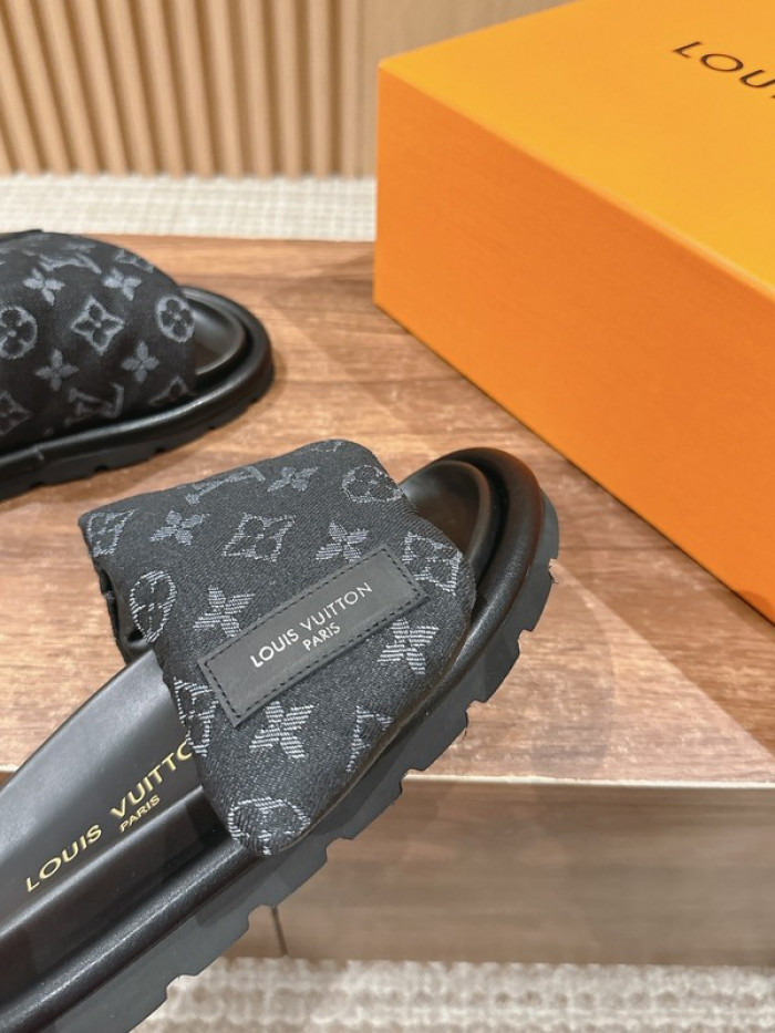 L&V SANDAL136