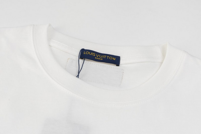 LV CLOTHES V00019