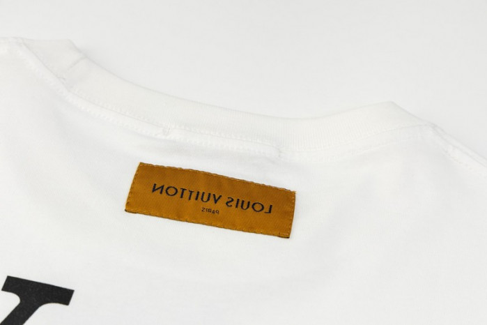 LV CLOTHES V00029