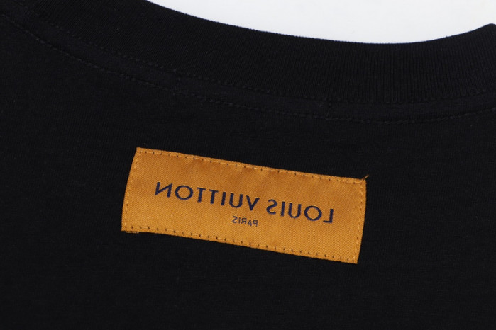 LV CLOTHES V00051