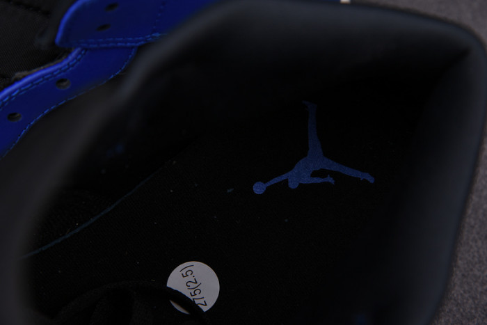 Air Jordan 1 Mid 