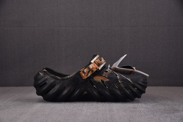 CROCS X SALEHE BEMBURY C00015