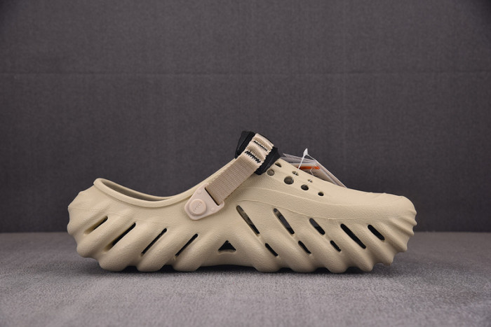 CROCS X SALEHE BEMBURY C00016
