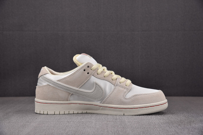 Nike SB Dunk Low