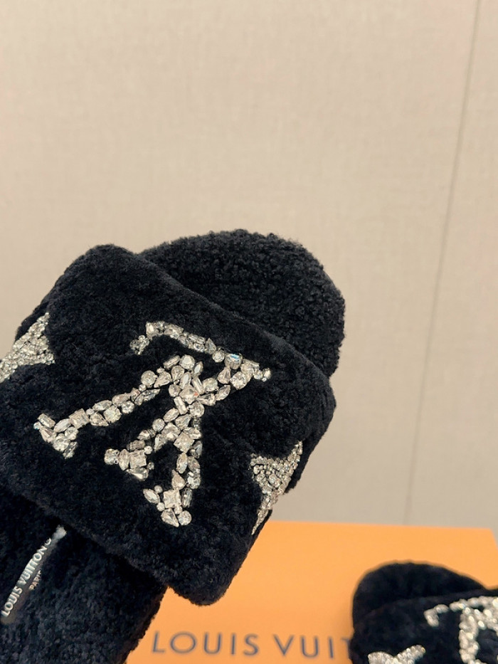 L&V SANDAL149