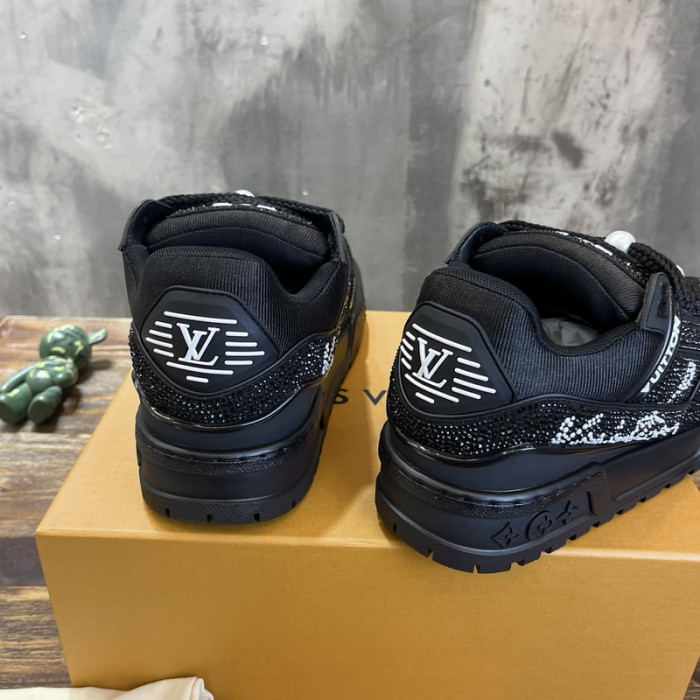TRAINER MAXI TM068