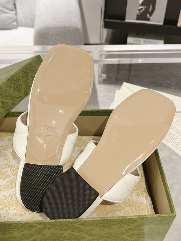 Gucc* Sandal 185