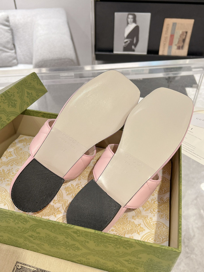 Gucc* Sandal 187