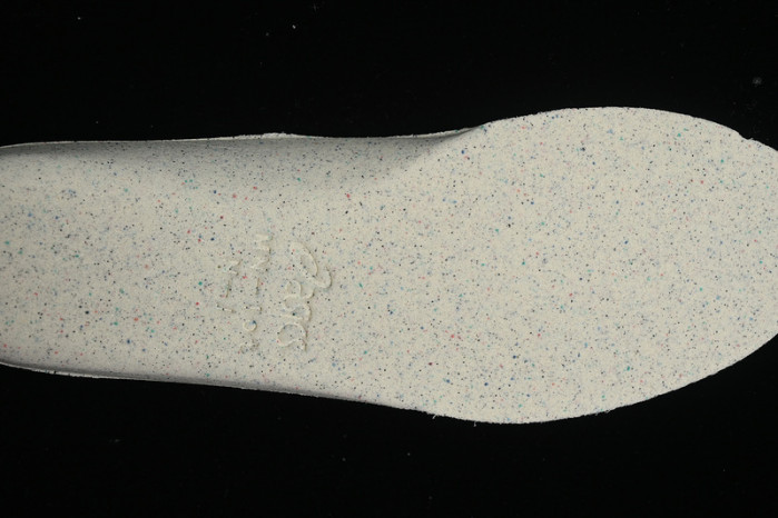 As*ic*s gel quantum kinetic