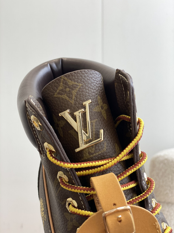 LV BOOST L000014