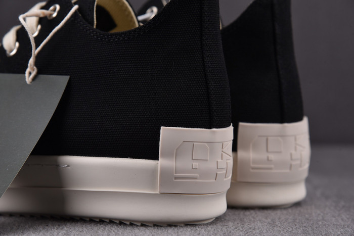 Rick Owen RO000300