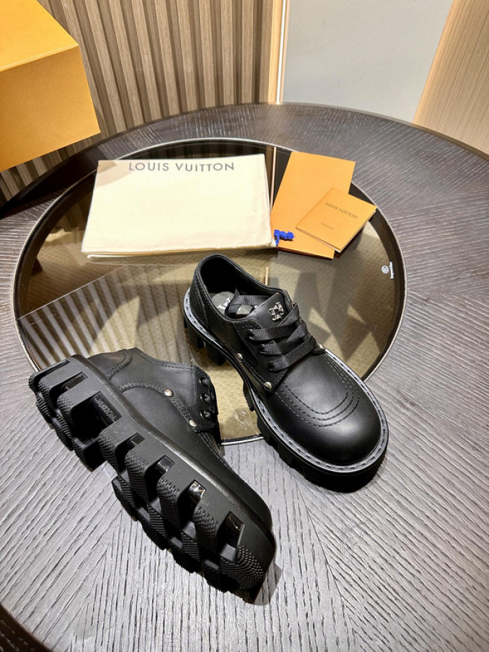 LV BOOTS L000029