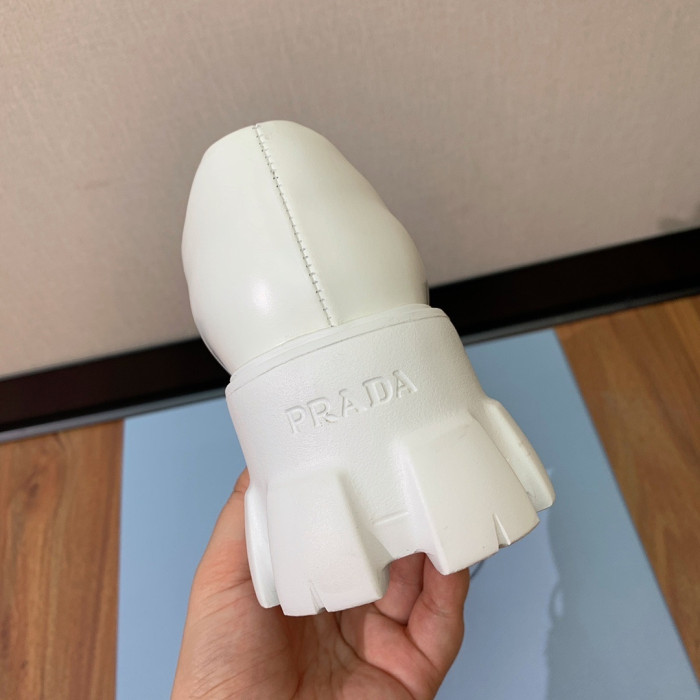 Pra*a boots sneakers