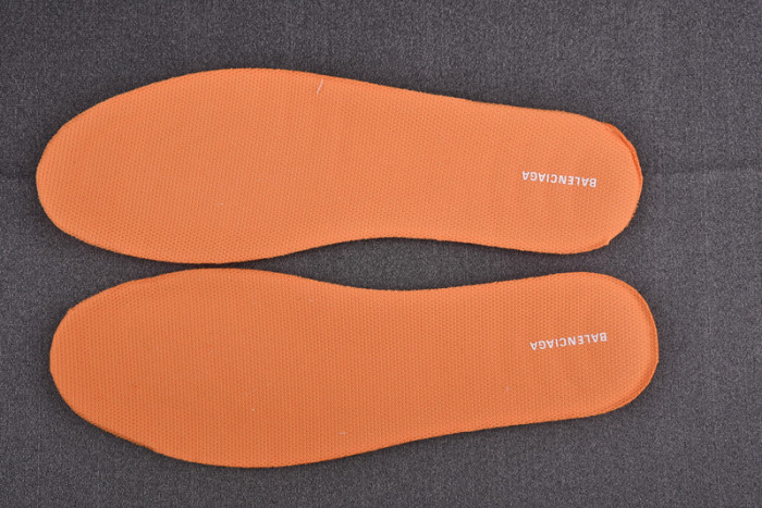 TRACK SNEAKER TS001