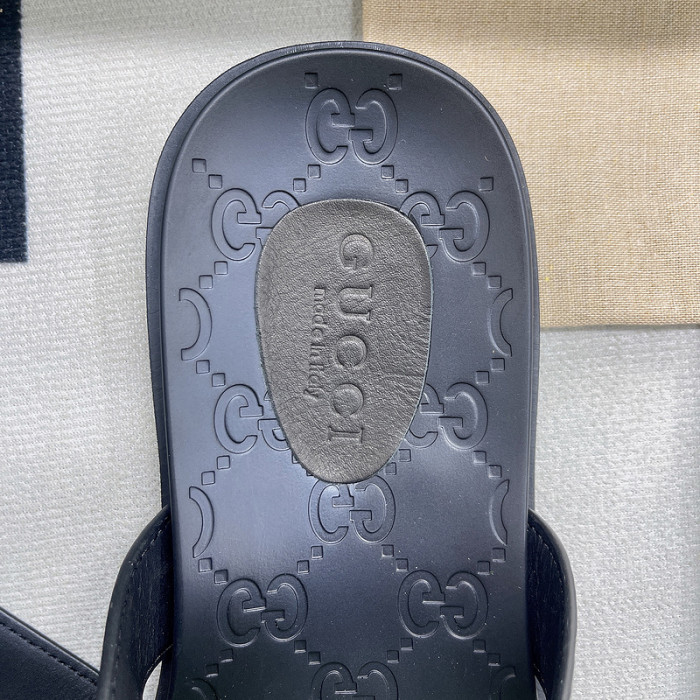 Gucc* Sandal 92