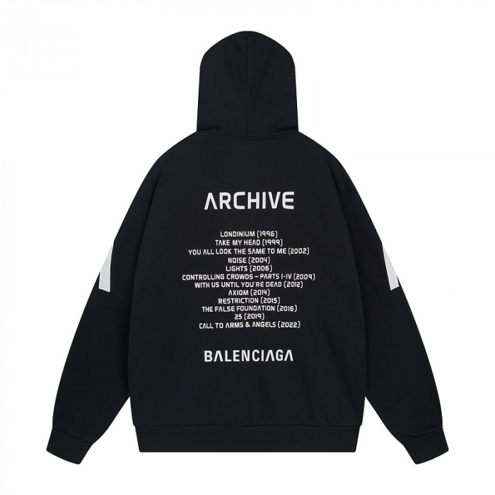 Balenciag**a CLOTHES BAC00012