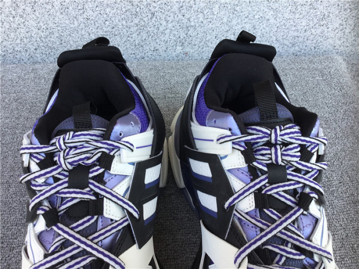 TRACK SNEAKER TS008