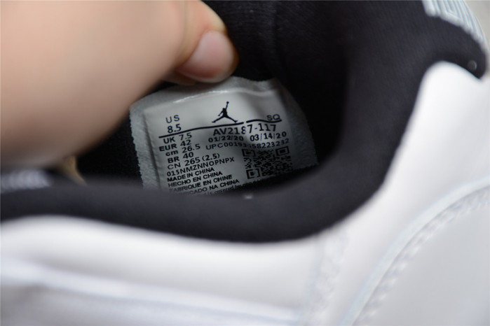 Air Jordan 11 Low Legend Blue AV2187-117