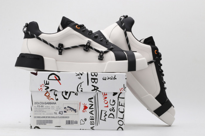 DG SNEAKER DG-10017