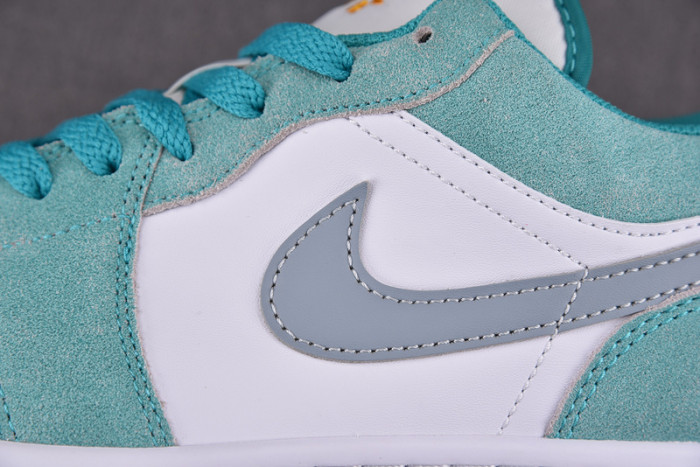 Jordan 1 Low SE New Emerald DN3705-301