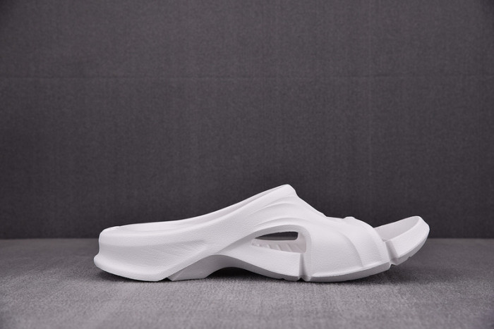 Balenciag* Sandal13