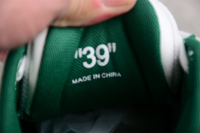 OFW SNEAKER