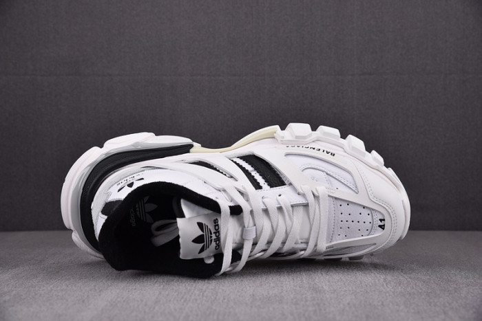 TRACK SNEAKER TS057