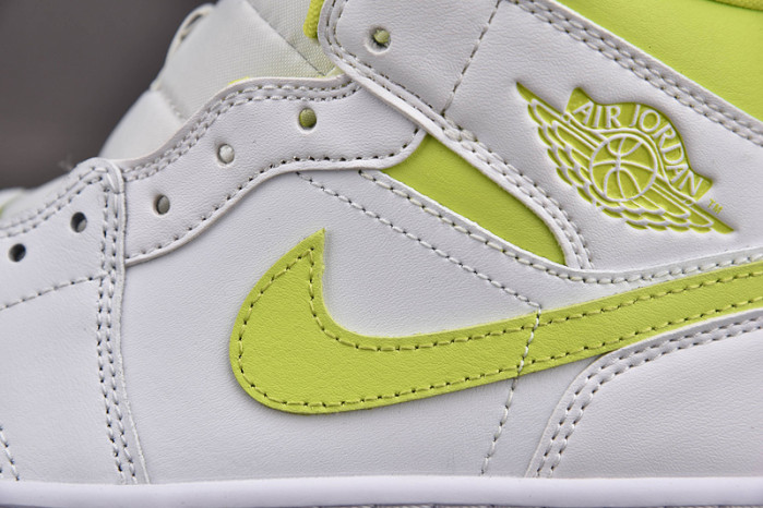 WMNS AIR JORDAN 1 MID 
