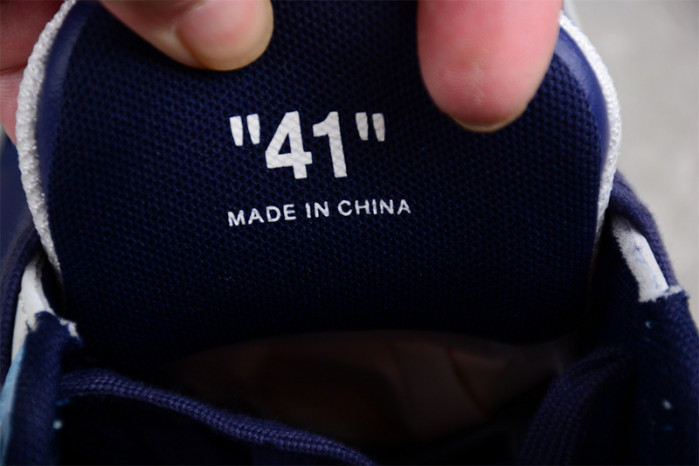 OFW SNEAKER