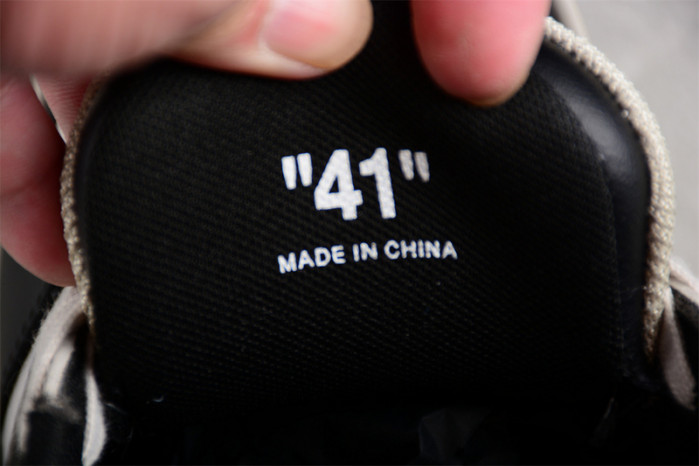 OFW SNEAKER