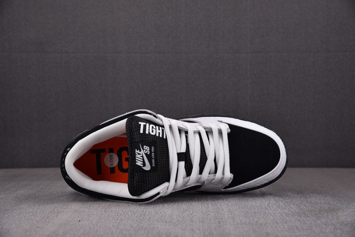 Nike SB Dunk Low TIGHTBOOTH FD2629-100