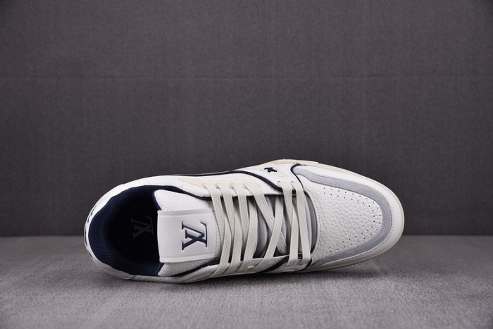 LV SNEAKER LV-000131