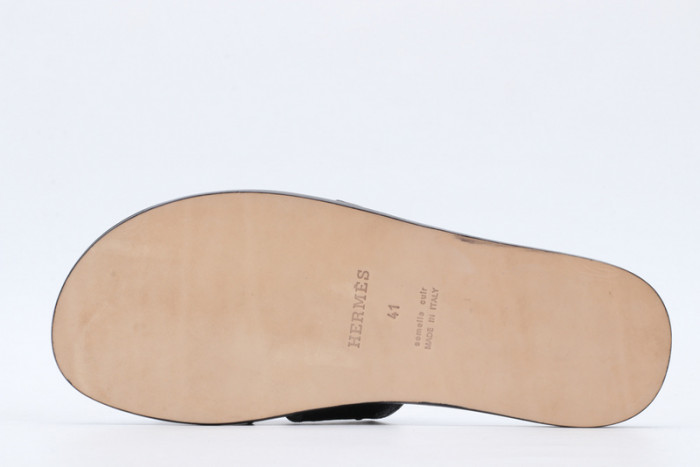 Herme* Sandal18
