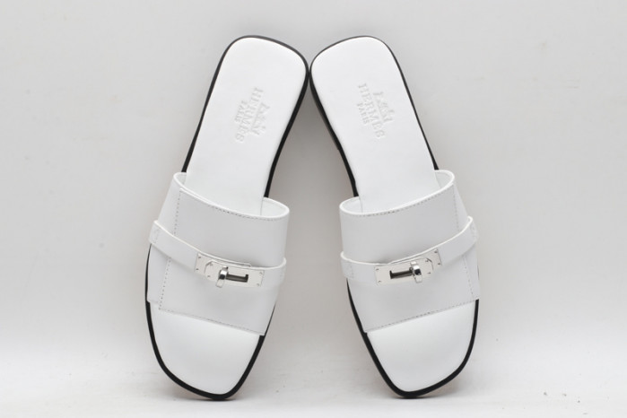 Herme* Sandal55