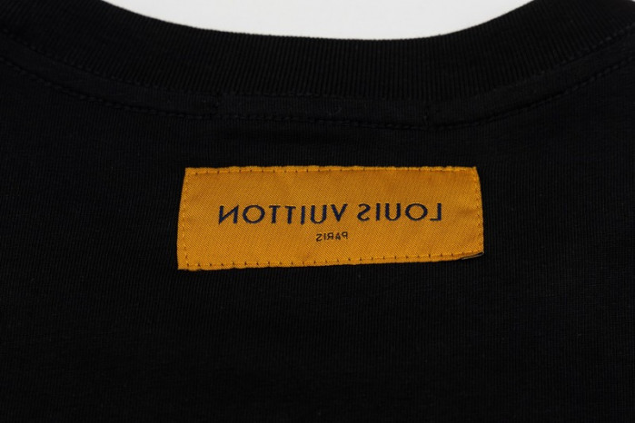 LV CLOTHES V00016