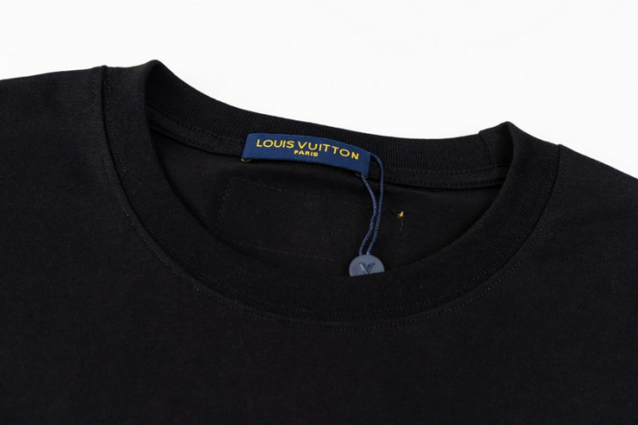 LV CLOTHES V00031