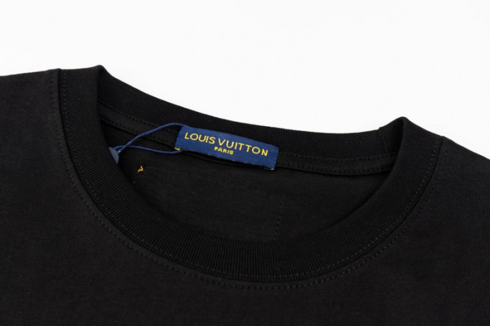 LV CLOTHES V00032