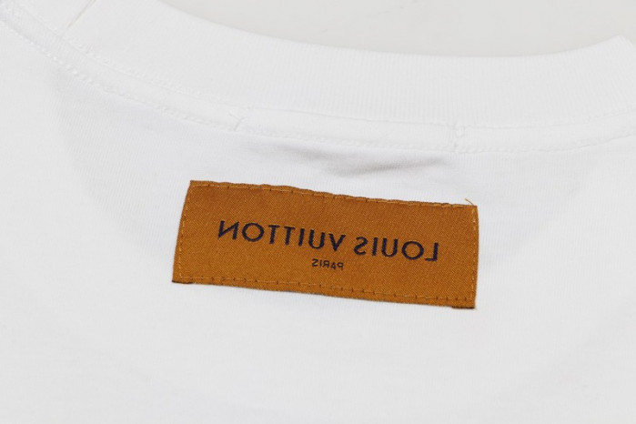 LV CLOTHES V00049