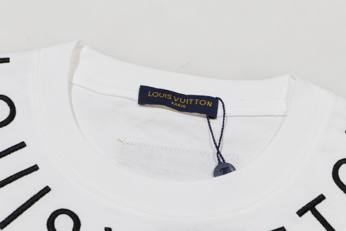 LV CLOTHES V00052