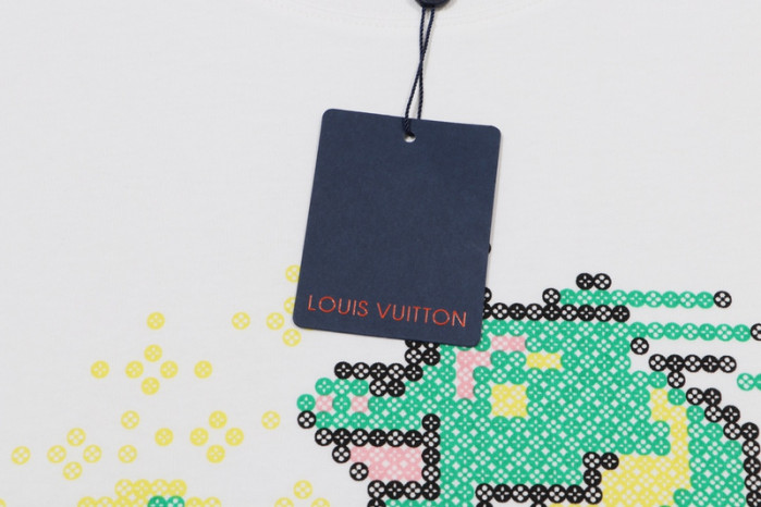 LV CLOTHES V00058