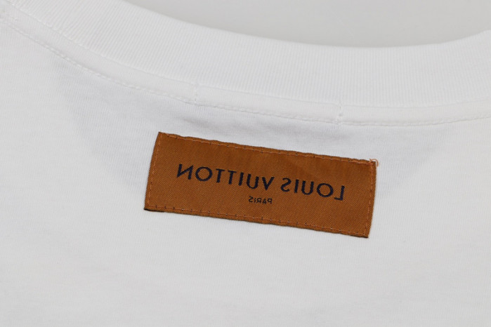LV CLOTHES V00071